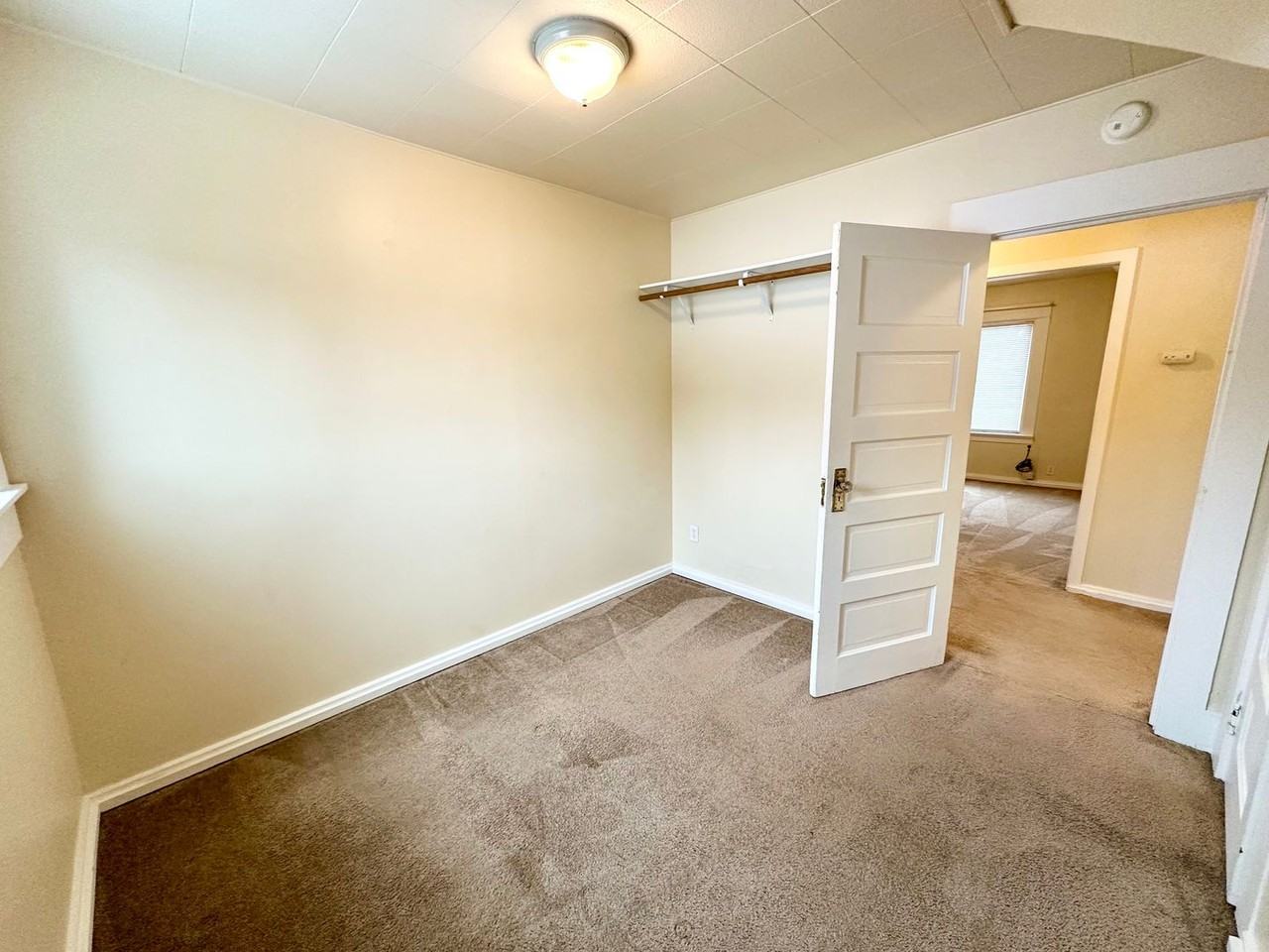 302 West 2nd Street - Photo 7 of 36