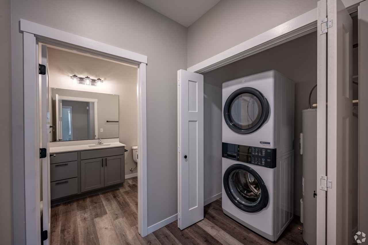 The Current - Photo 5 of 50