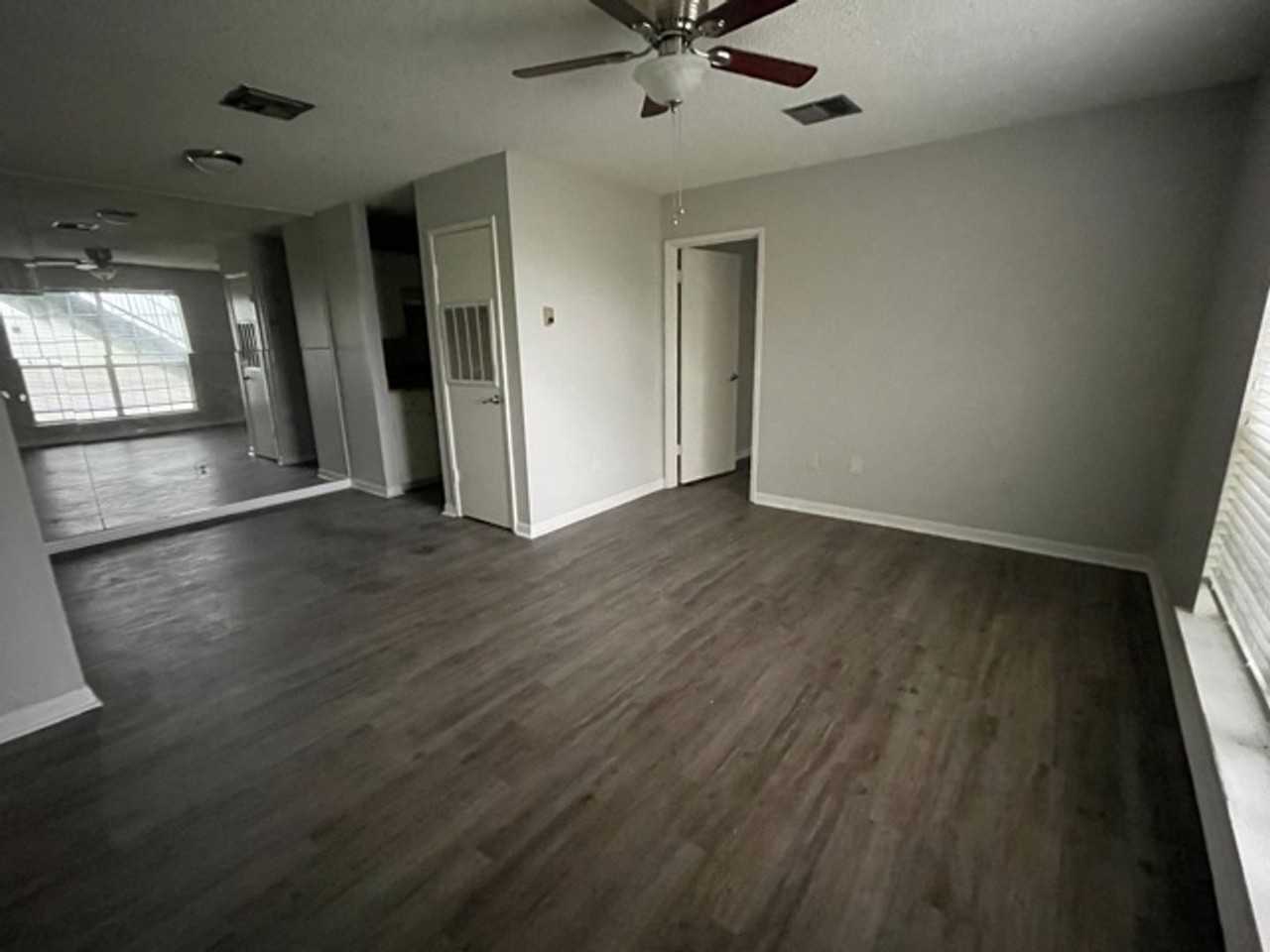 Cedar Creek Condominium - Photo 3 of 37