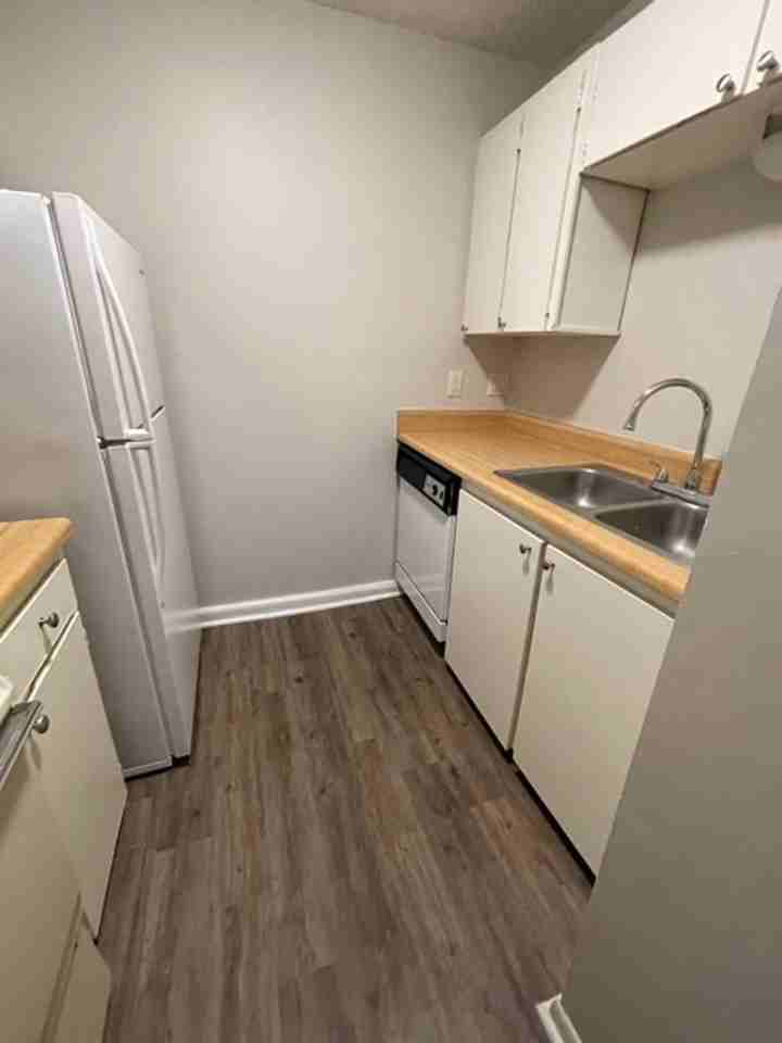 Cedar Creek Condominium - Photo 6 of 37