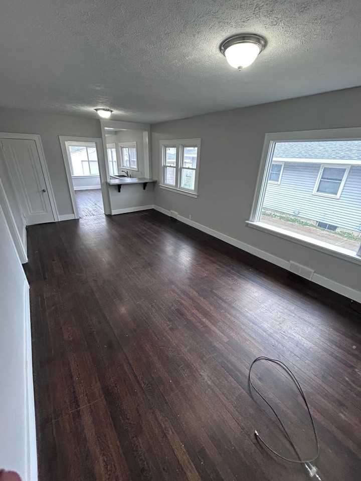 1649 Havana Ave Sw - Photo 3 of 14