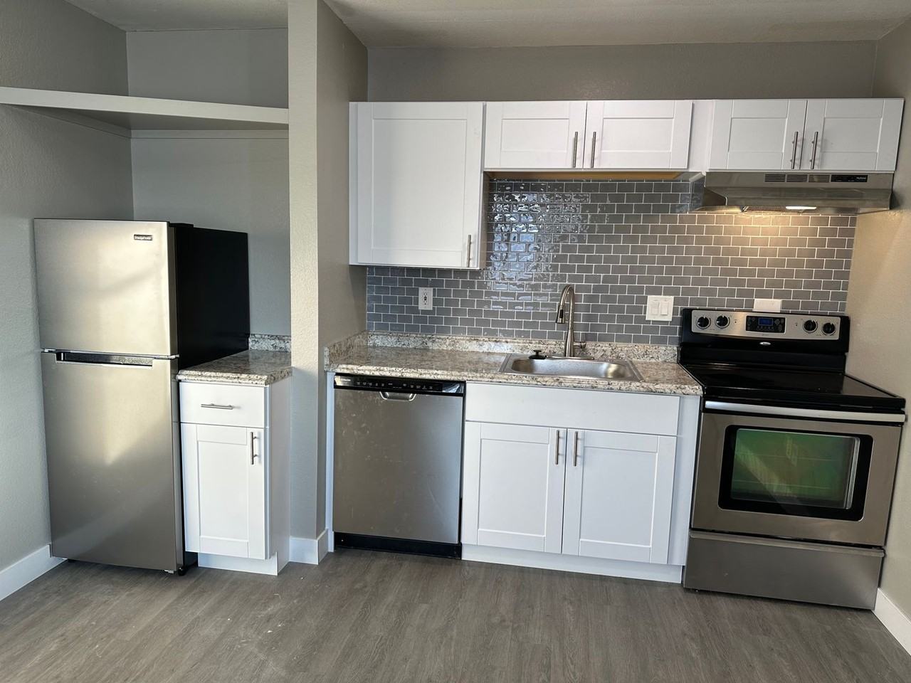 Flats at 9th Avenue - Photo 5 of 24