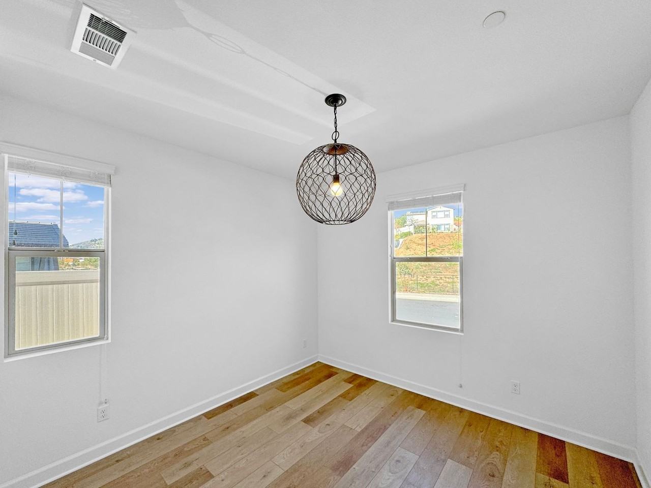 1481 Carol Lee Ln - Photo 2 of 24