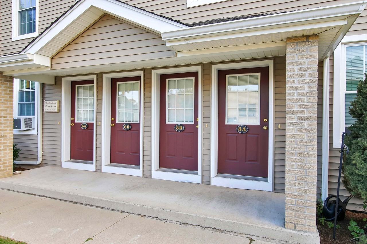 6 Scott Ave - Photo 3 of 10