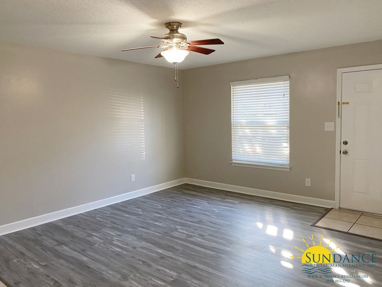 515 Landview St Apt A - Photo 2 of 10