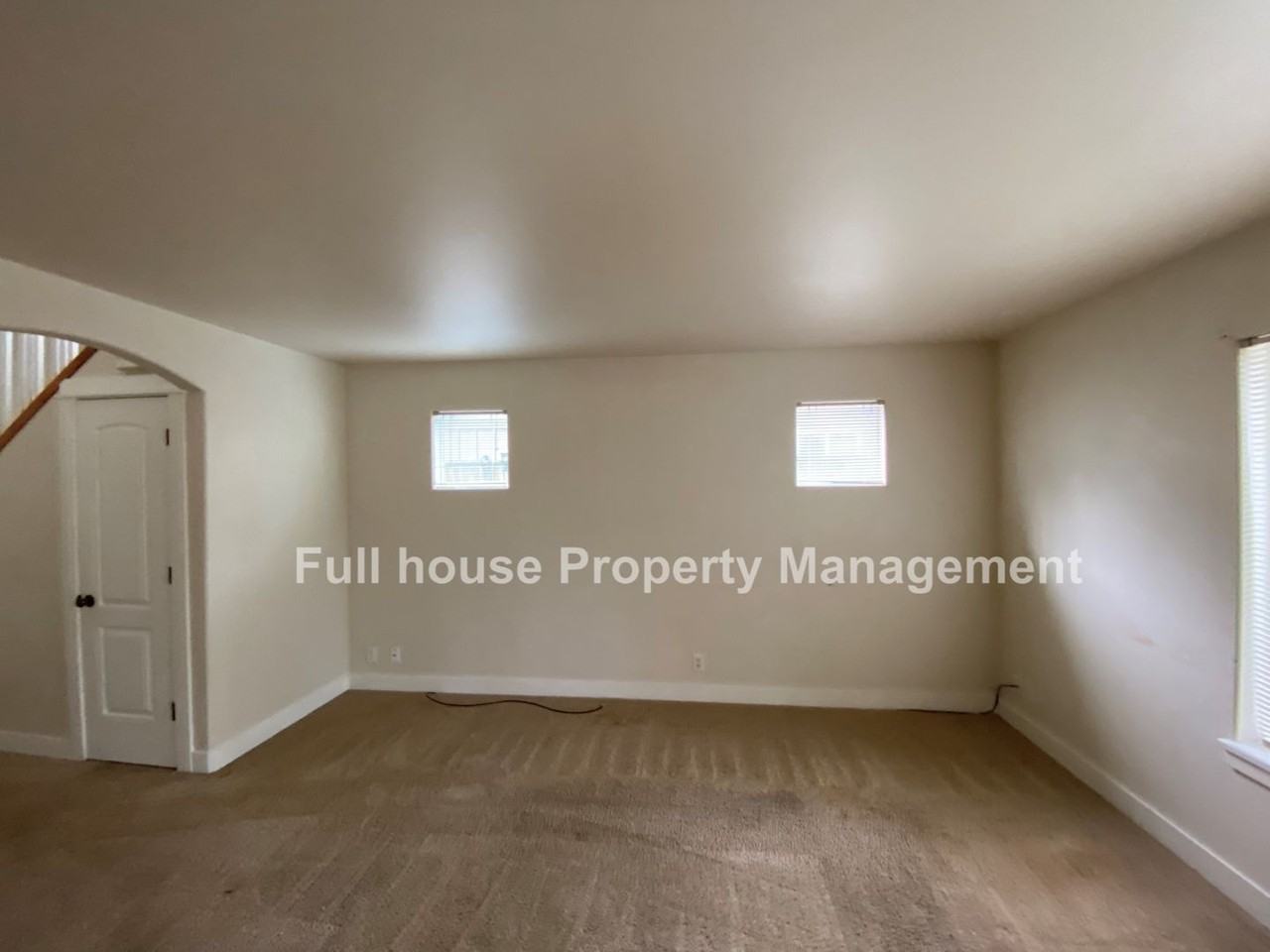 24765 Hunter Ave - Photo 3 of 12