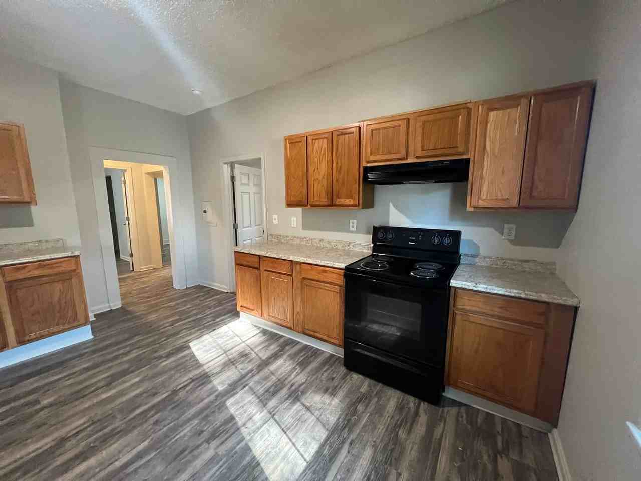1909 Garber St - Photo 7 of 24