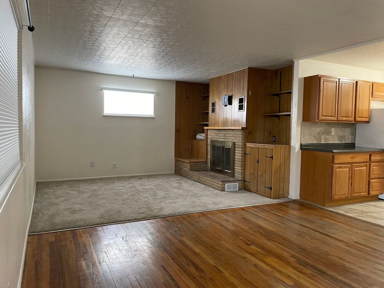 11004 Los Arboles Ave Ne - Photo 2 of 16