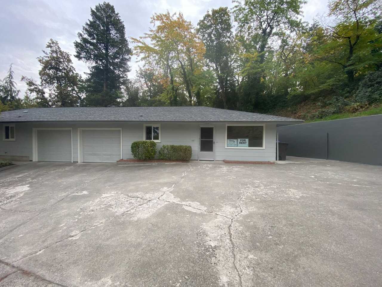 607 13th St - Photo 2 of 22
