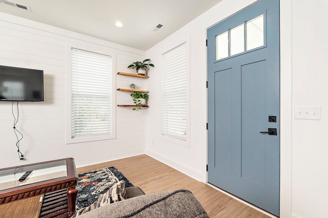 903 Park Ave - Photo 3 of 29