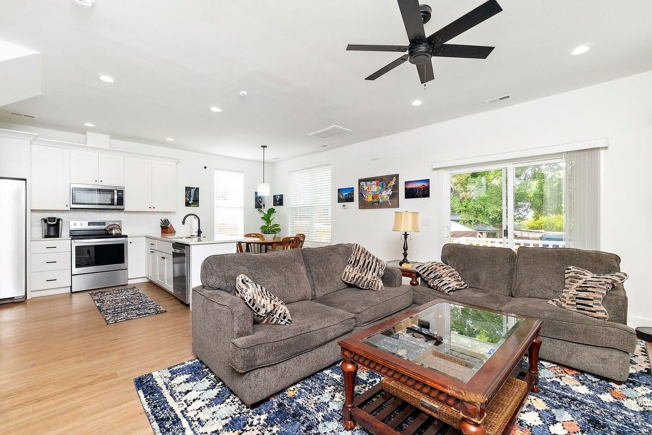 903 Park Ave - Photo 5 of 29