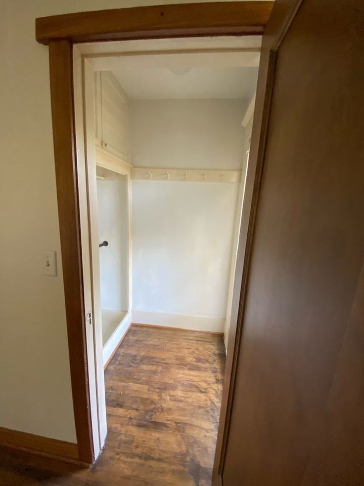 15708 Rayen Street - Photo 3 of 3