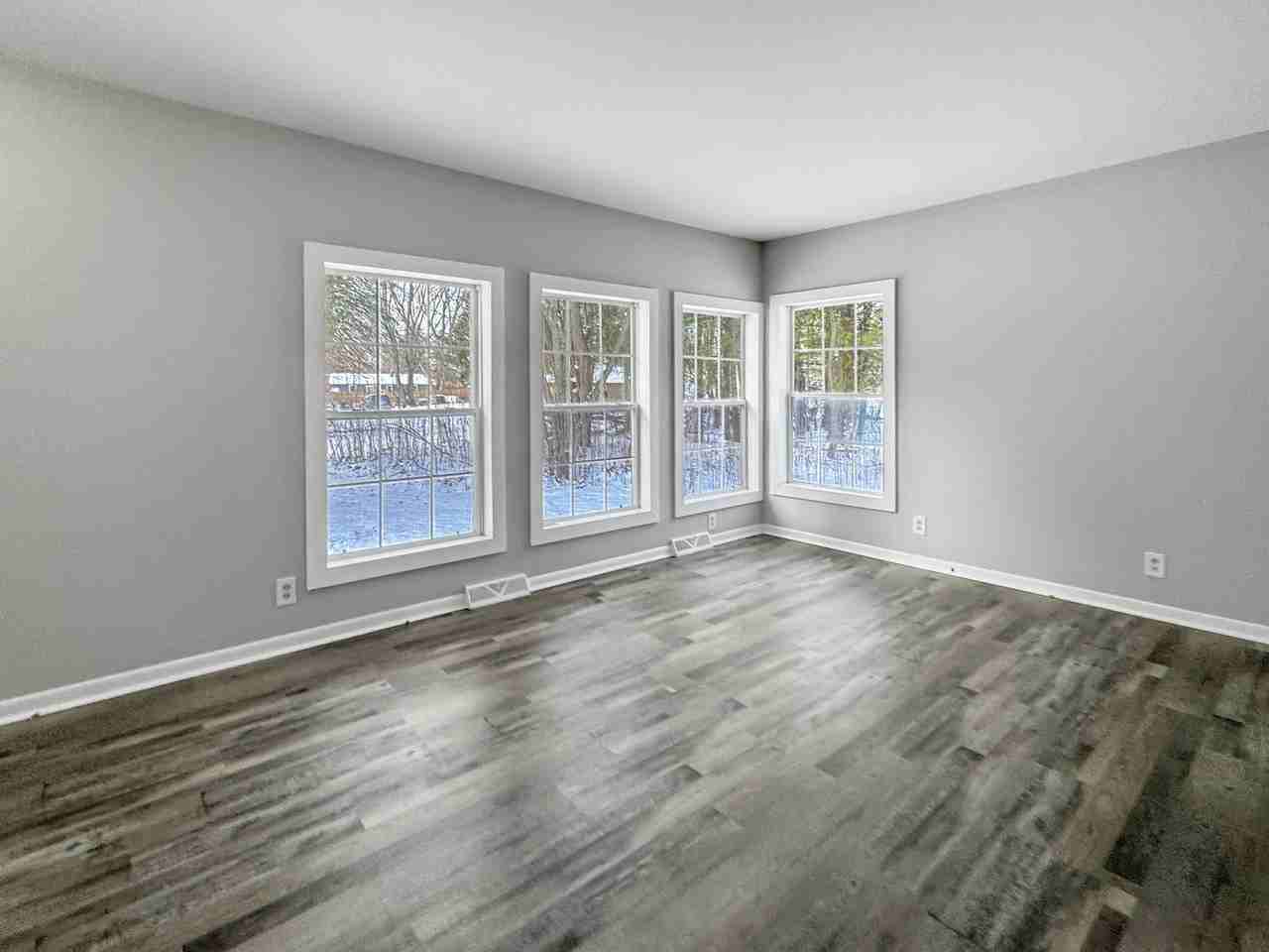7202 Melody Ln - Photo 3 of 18