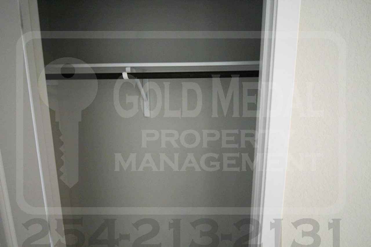 335 Black Opal Dr - Photo 7 of 30