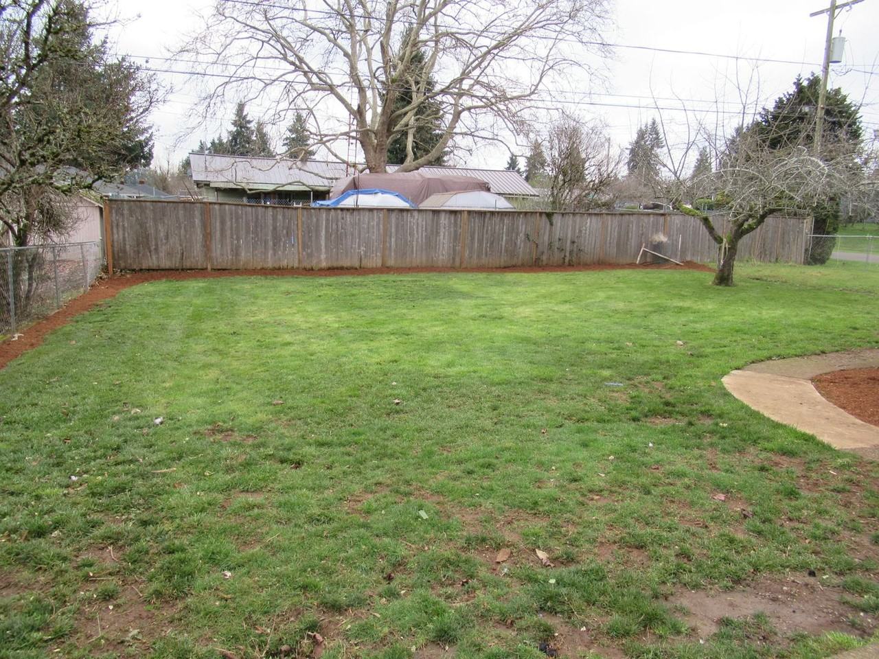 4492 Coloma Dr Se - Photo 7 of 26