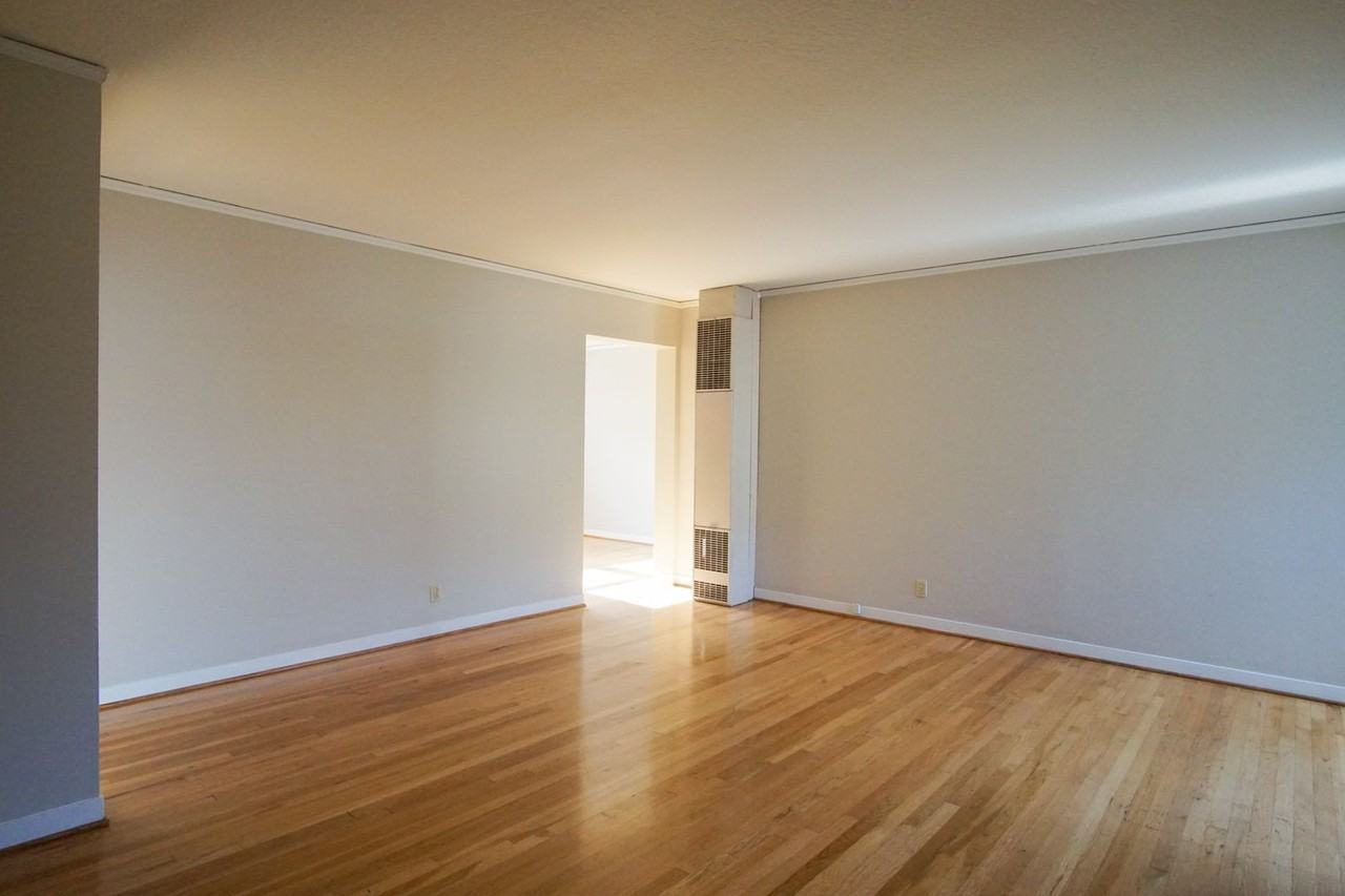 2420 Nw Quimby St #11 - Photo 6 of 22