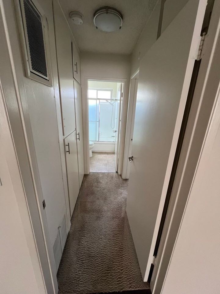 The Burbank Towers - Photo 5 of 19