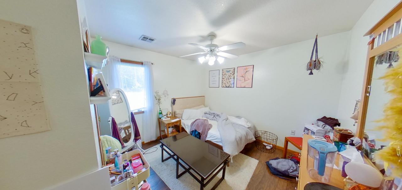 631 Thurston Street - Photo 7 of 14