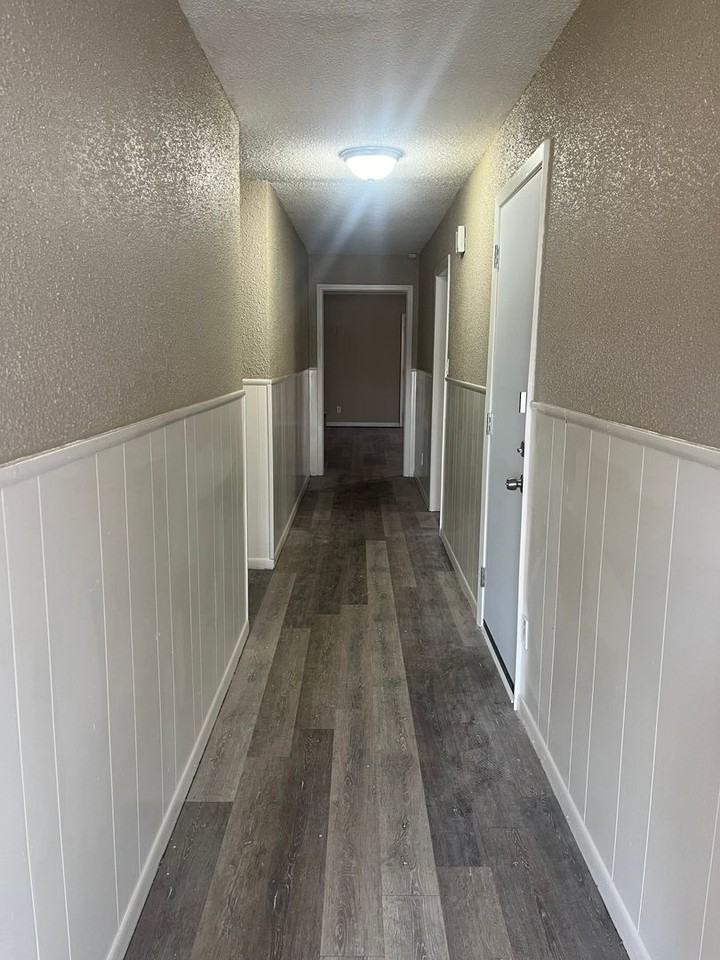 4309 42nd St - Photo 2 of 12