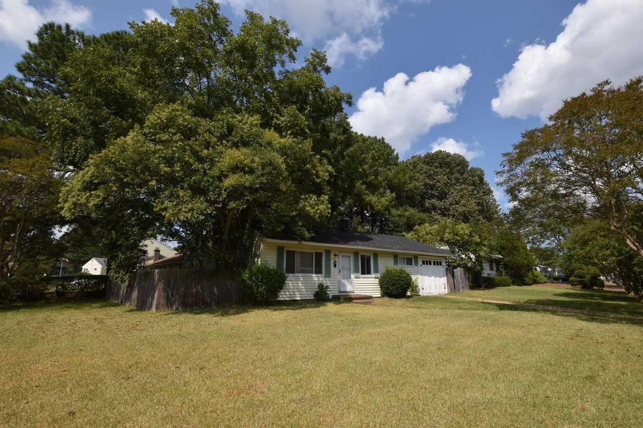1401 River Oaks Dr - Photo 3 of 22