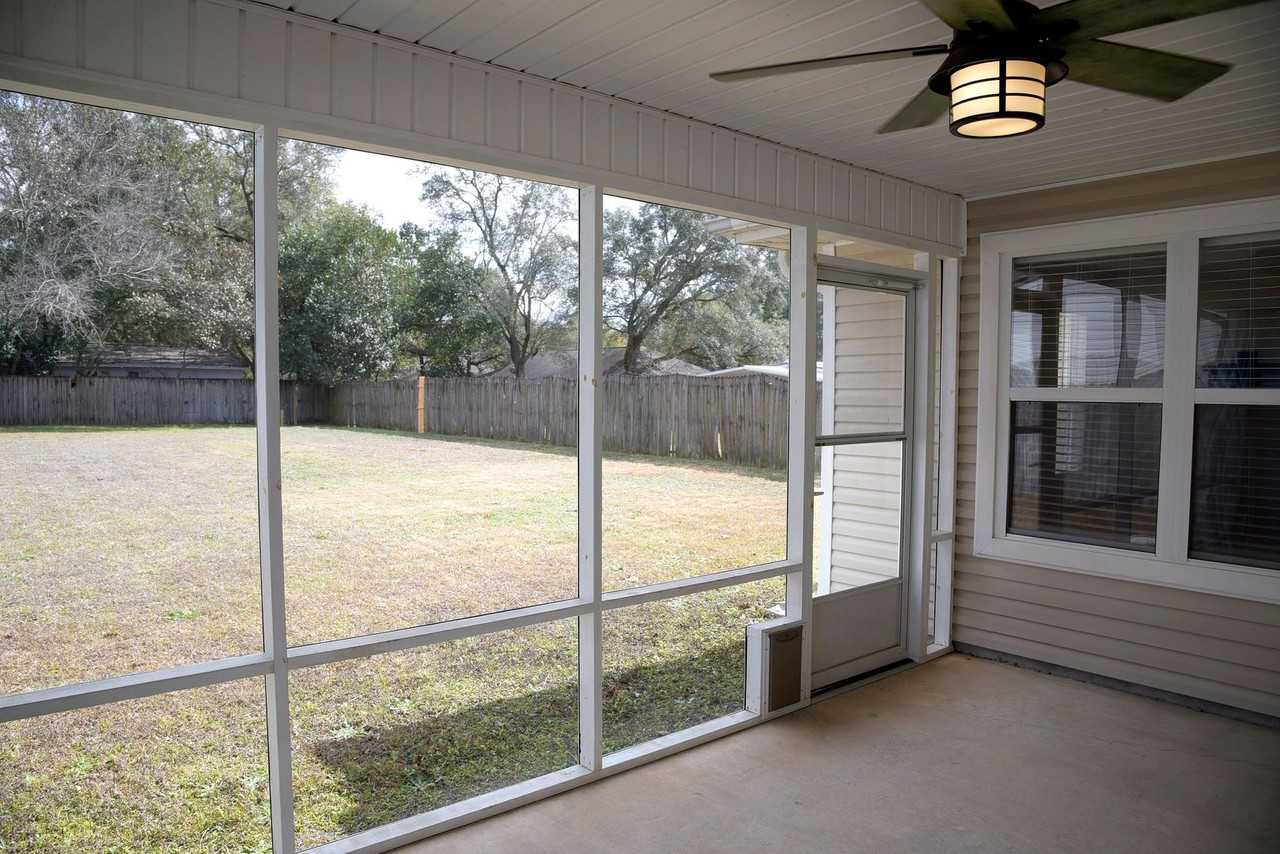 114 Quince Ave - Photo 3 of 31