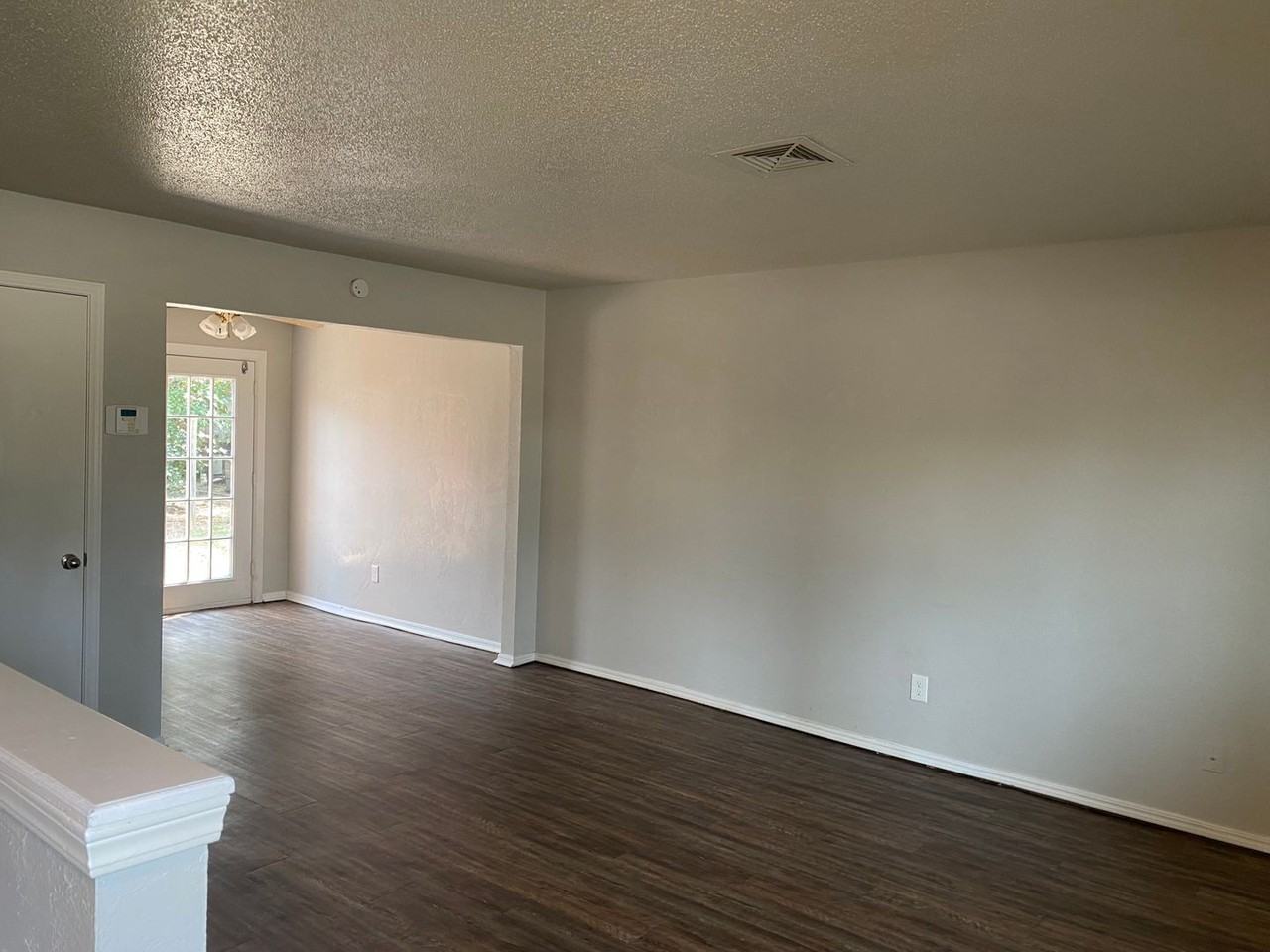 2408 N Reeves Ave - Photo 2 of 16