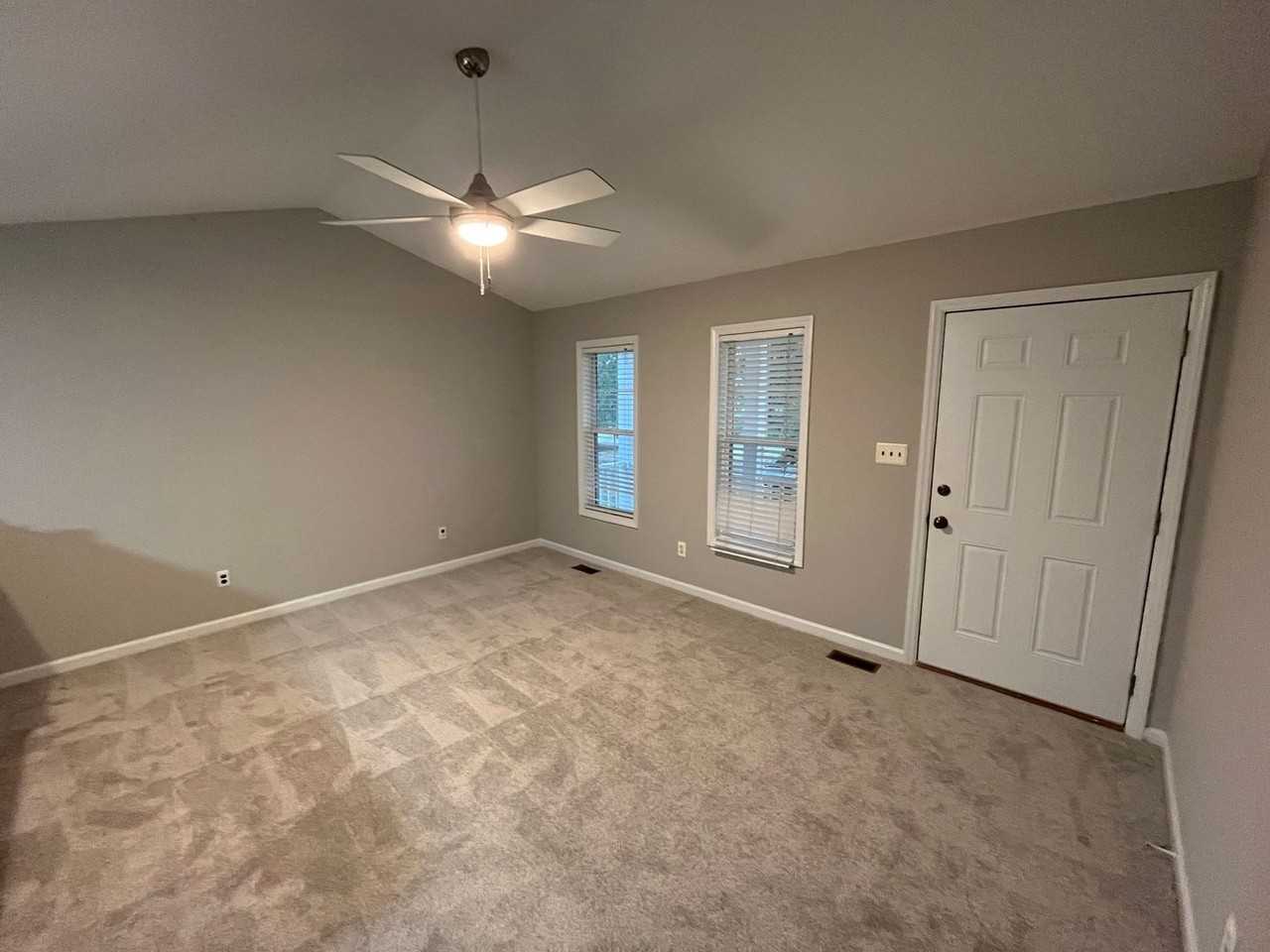 119 Percheron Dr - Photo 2 of 21
