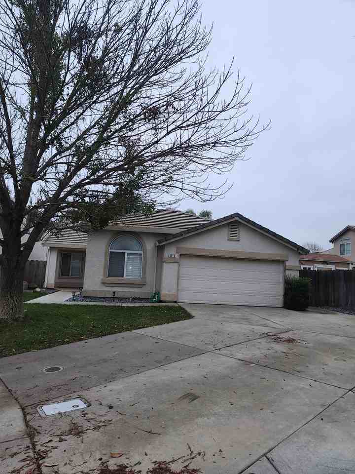 3313 Copeland Ct - Photo 2 of 44