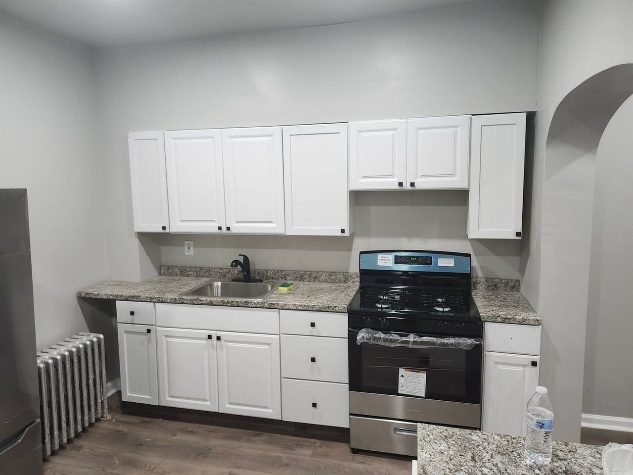 1534 Moreland Ave - Photo 3 of 23