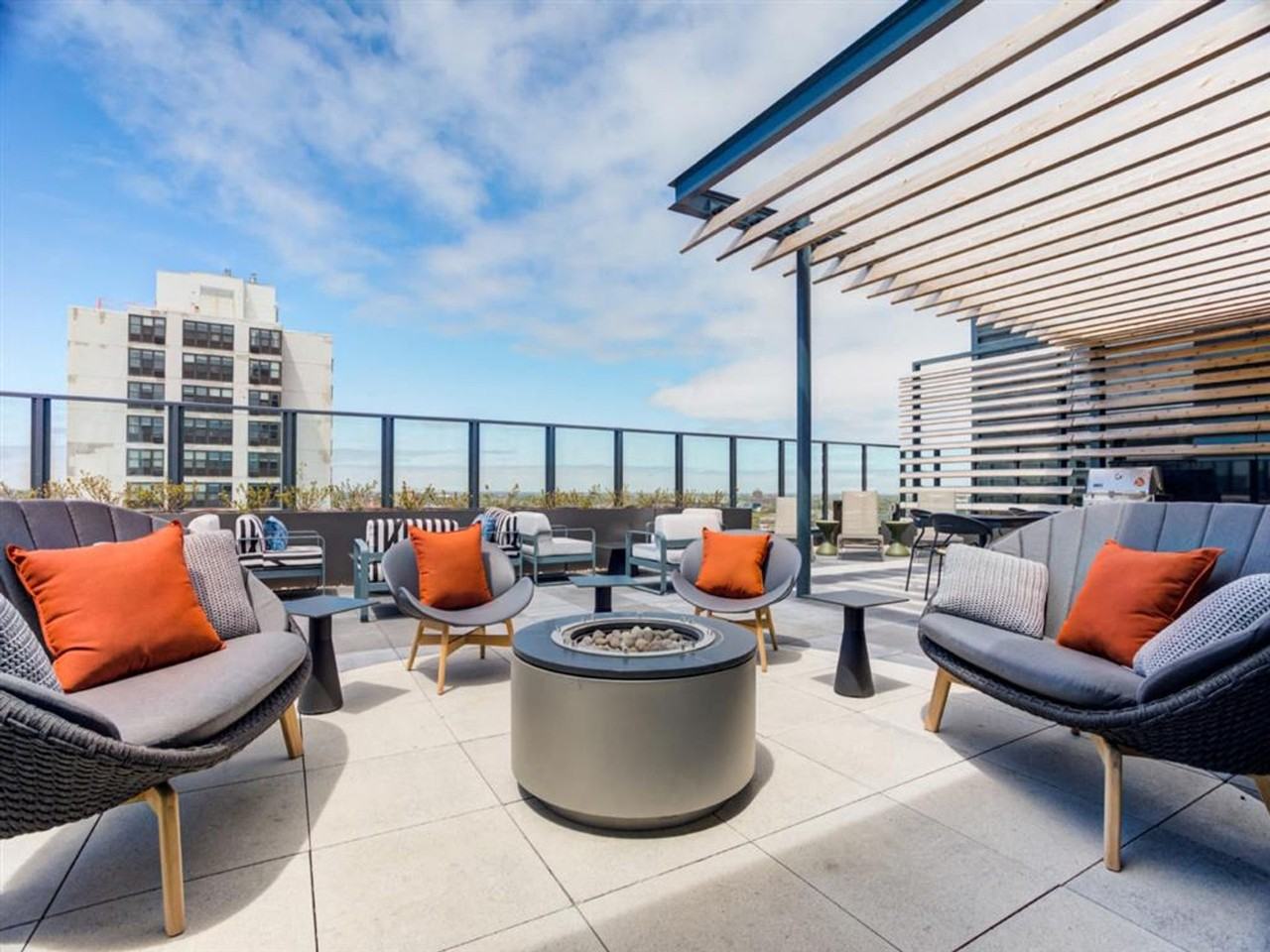 Four50 - Photo 7 of 50