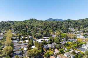 featured image of 215 Bayview Street