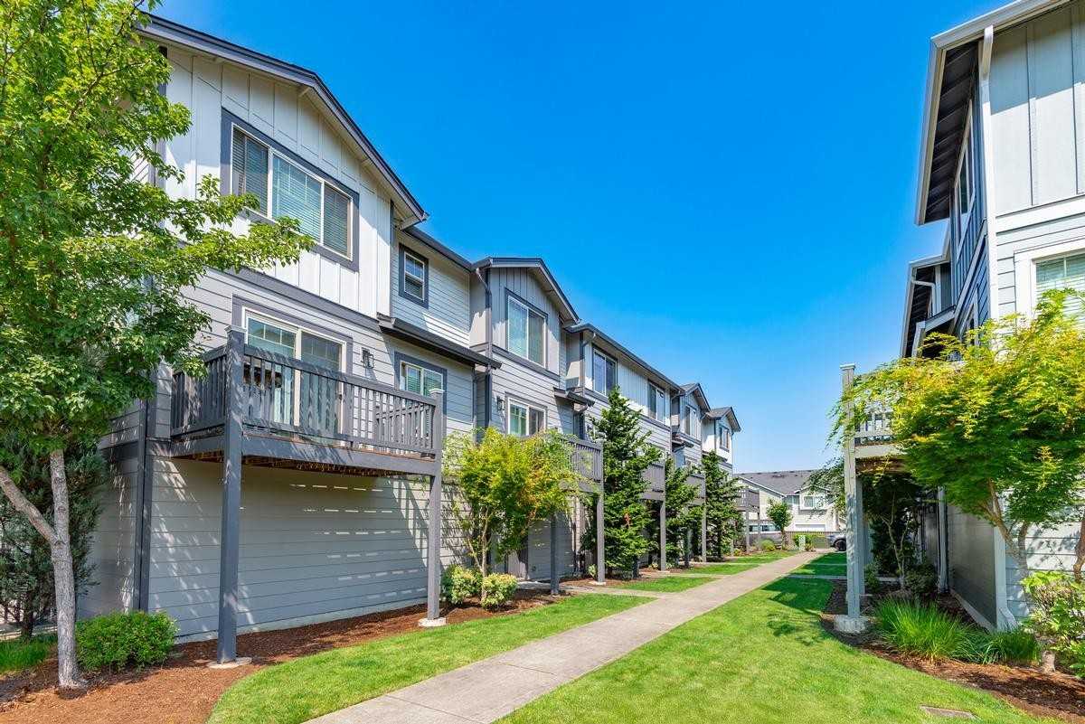 16128 64th Street East - Photo 6 of 24