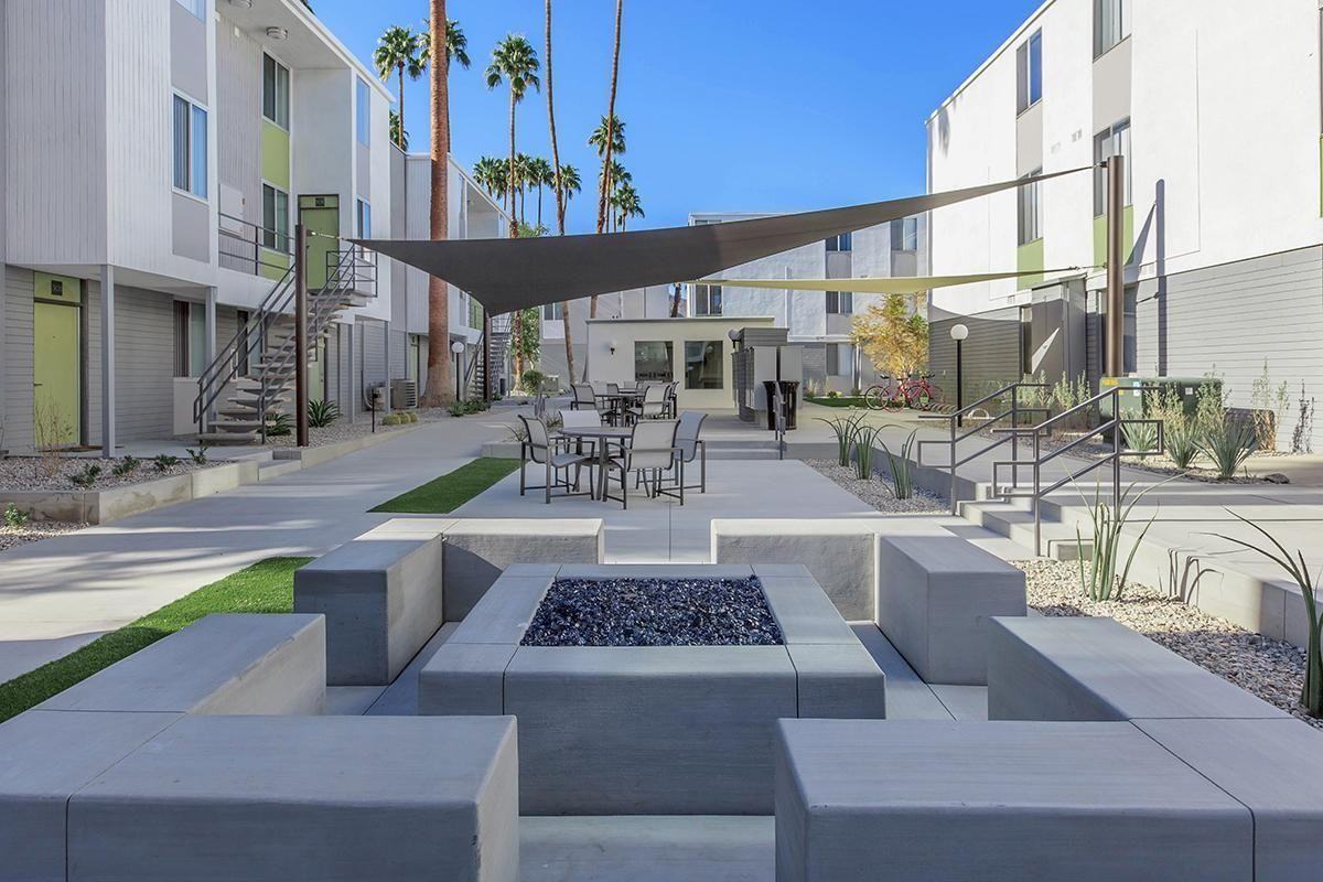 449 E Arenas Rd - Photo 4 of 38