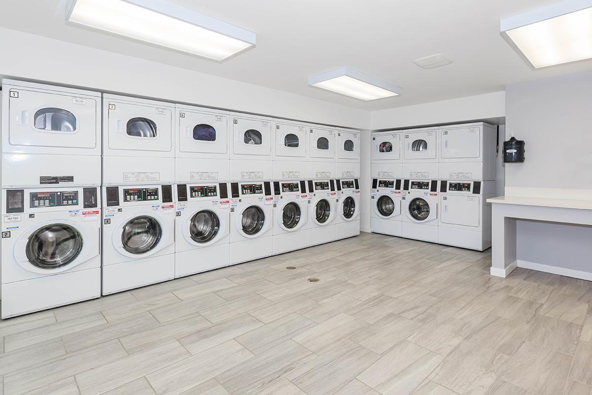 449 E Arenas Rd - Photo 6 of 38