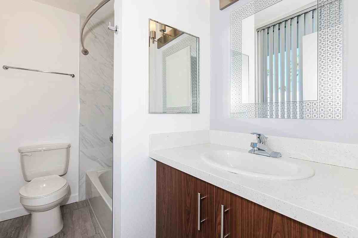 449 E Arenas Rd - Photo 7 of 38