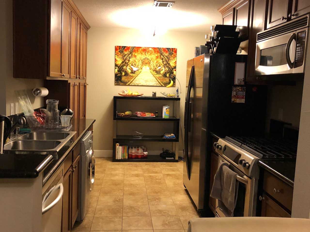 1430 Colby Avenue - Photo 7 of 8