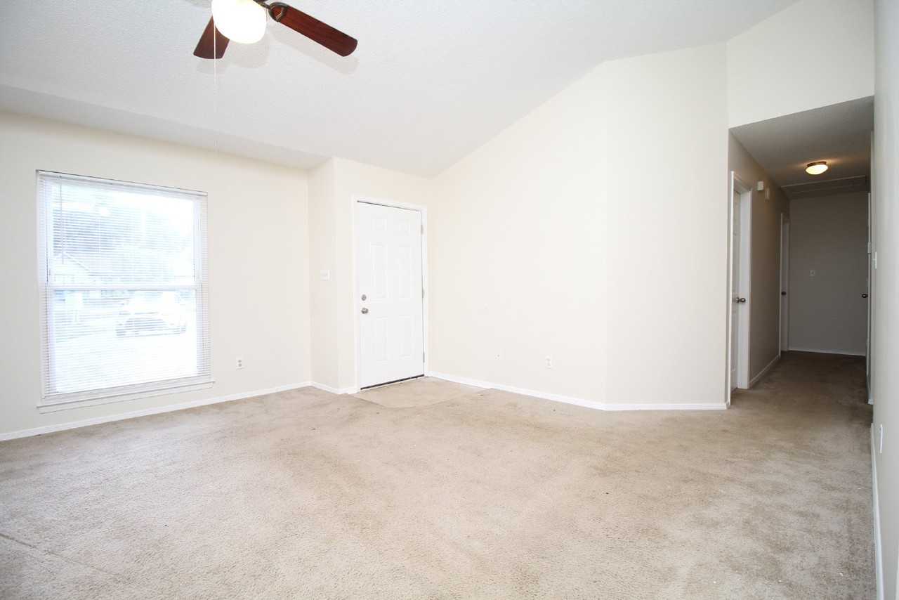 8126 Crystal Wells Pl - Photo 2 of 16