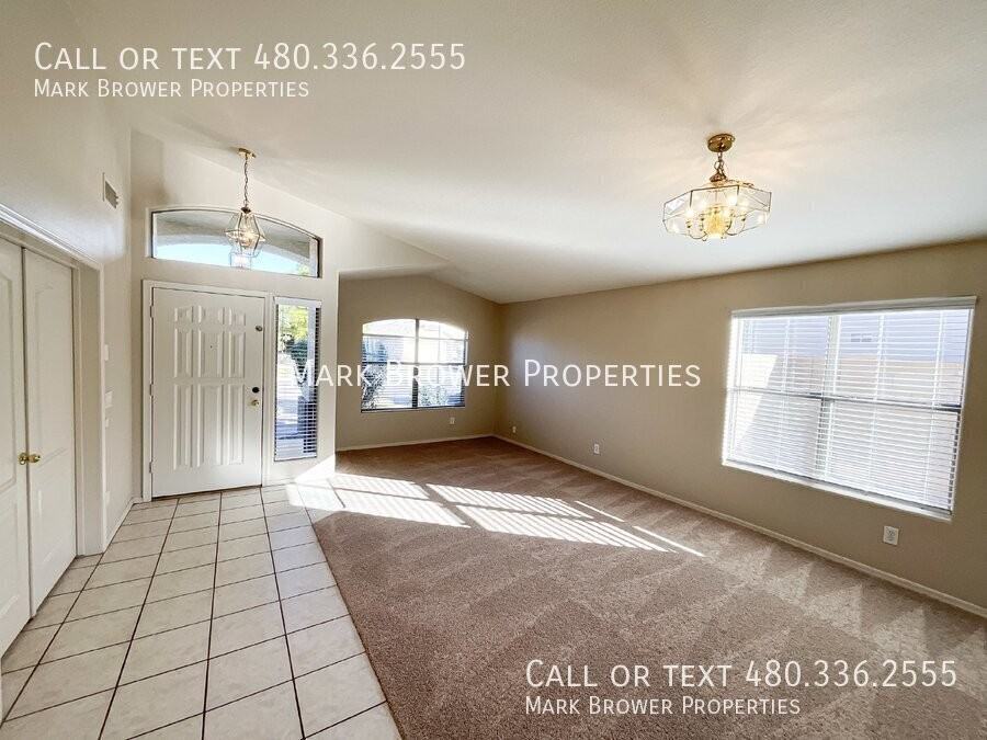 2091 East Fairview Street - Photo 2 of 29