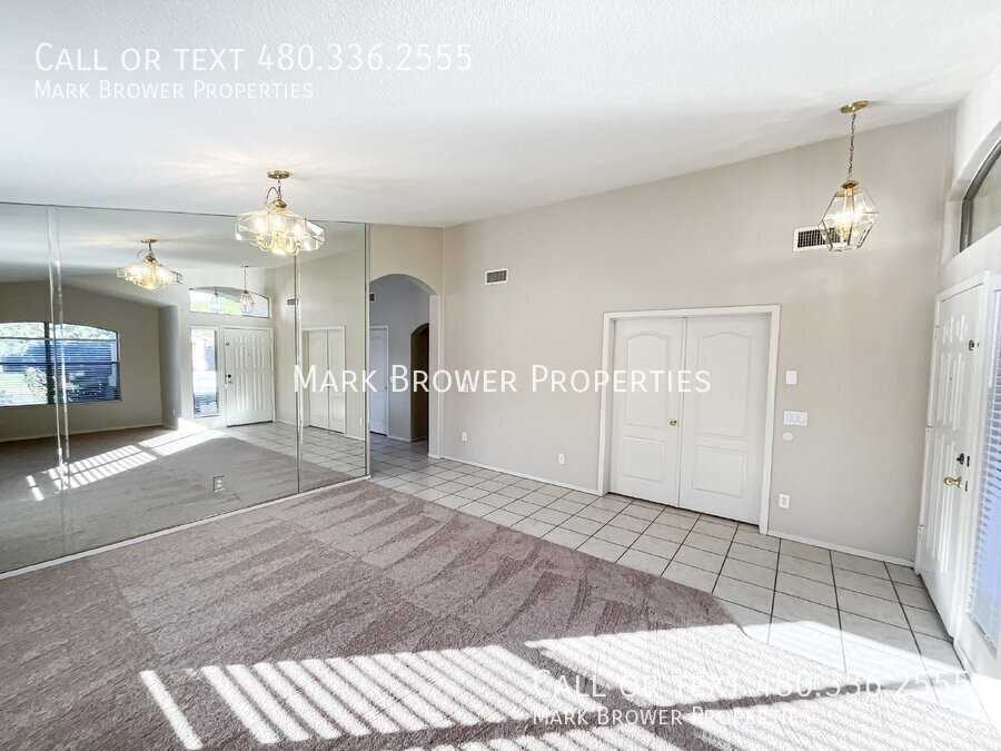 2091 East Fairview Street - Photo 3 of 29