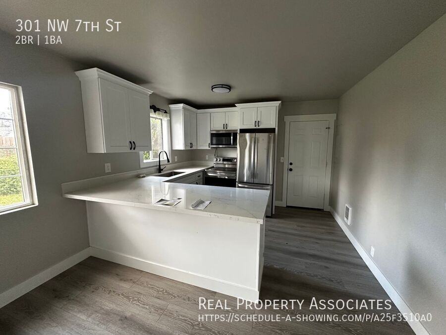 301 Nw 7th St - Photo 2 of 13