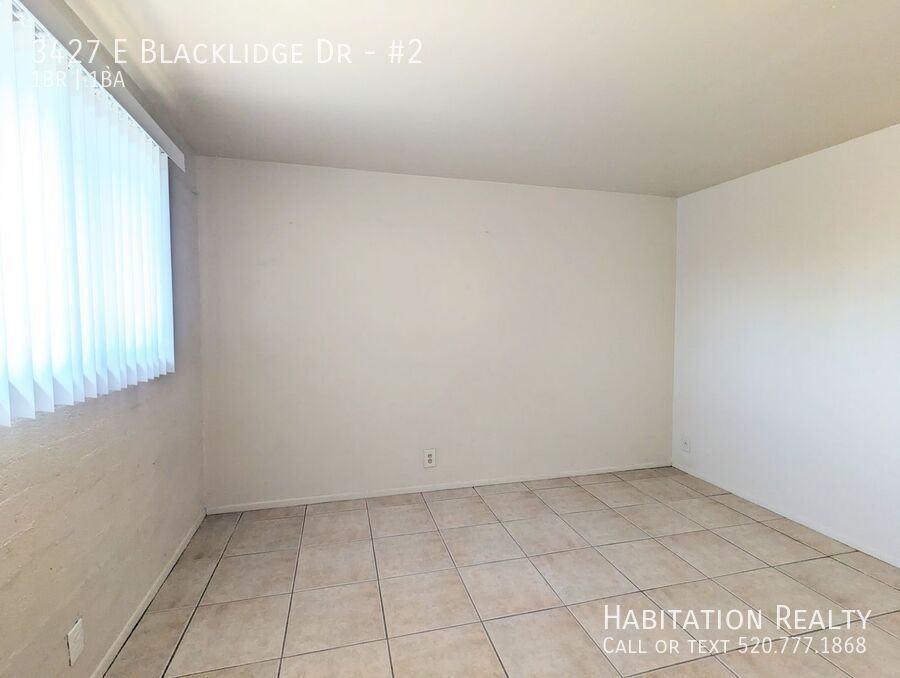 3427 E Blacklidge Dr #2 - Photo 7 of 12