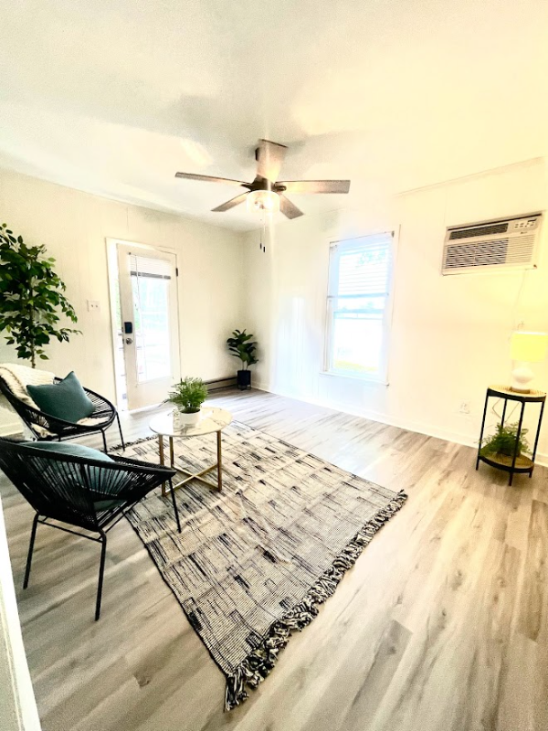 410 West Maple Street #4 - Photo 5 of 29