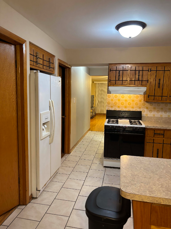 4520 W 55th St #2 - Photo 7 of 11