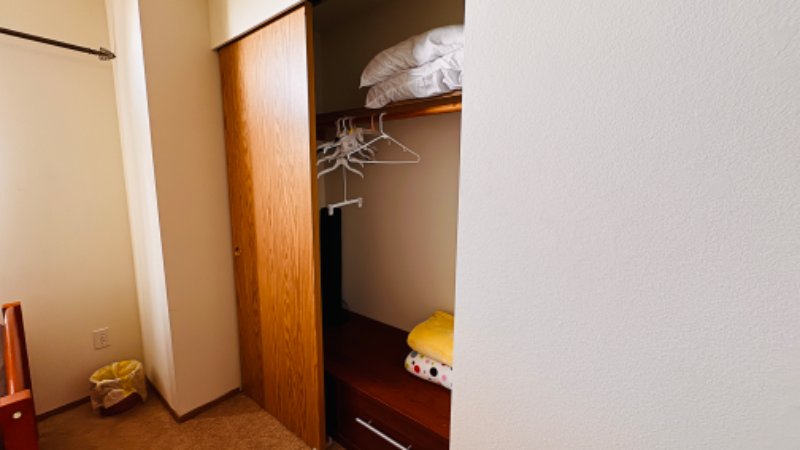 6904 54th Place Northeast - Photo 3 of 16