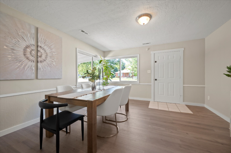 3506 Madison Ave - Photo 3 of 20