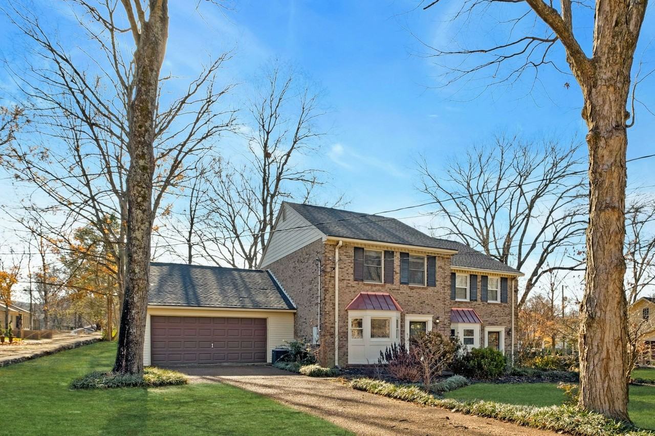 1005 Glendale Lane - Photo 3 of 26