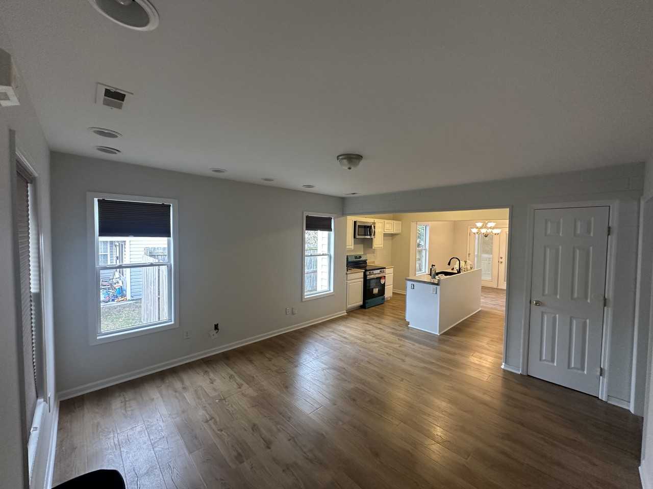 1112 Browns Aly #NA - Photo 4 of 13