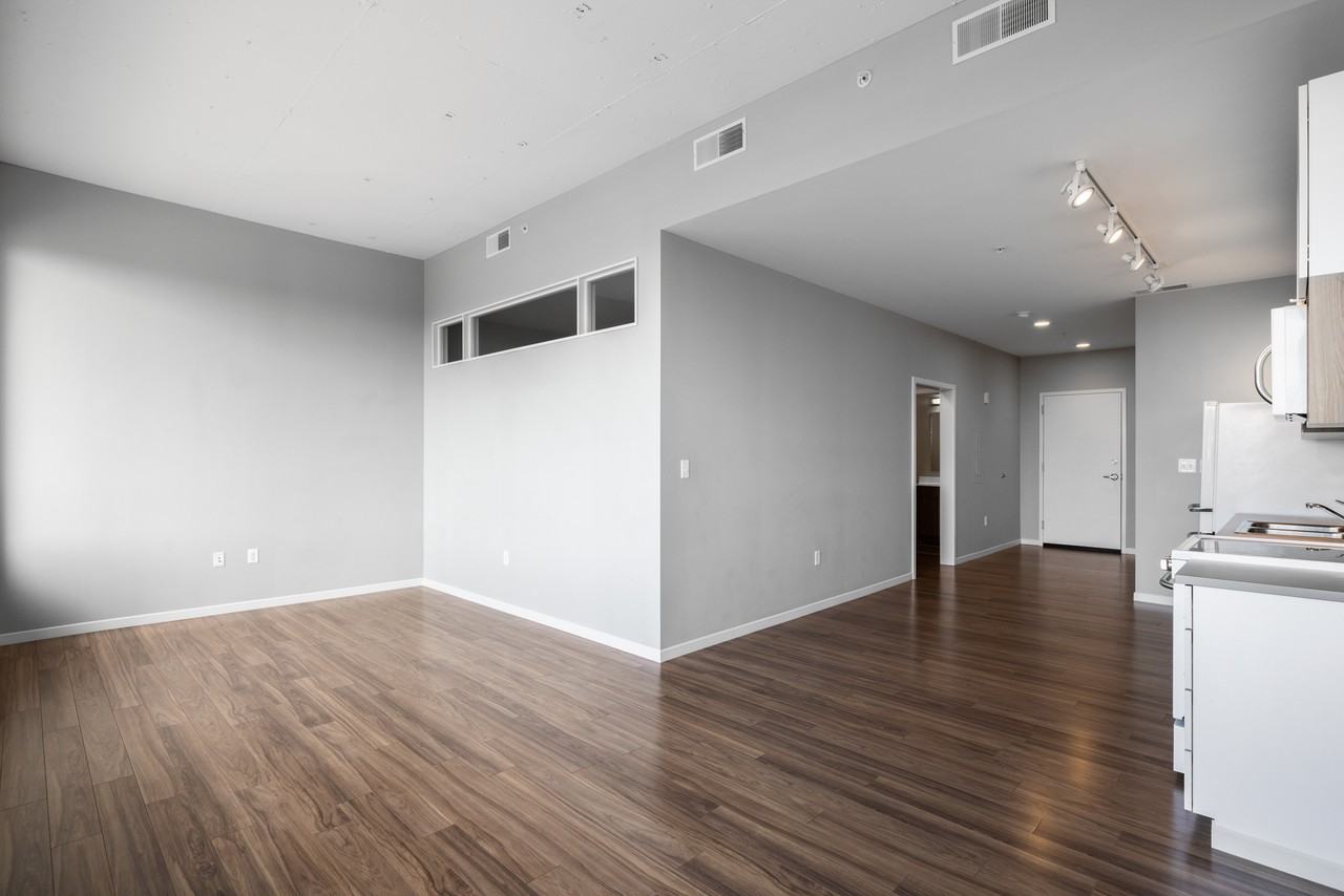 Lindell Boulevard 4100 - Photo 3 of 43