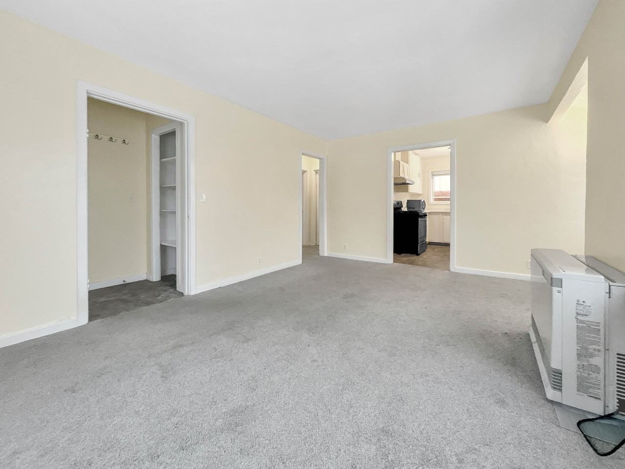 512 East 15th Avenue - Photo 2 of 8