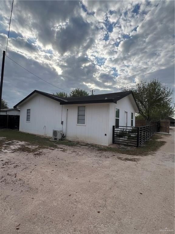 1200 2nd Street - Photo 4 of 14